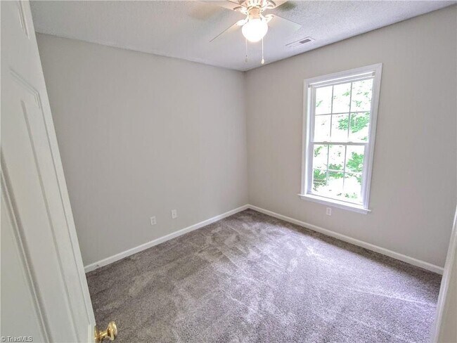 Building Photo - 3709 Courtland Cir