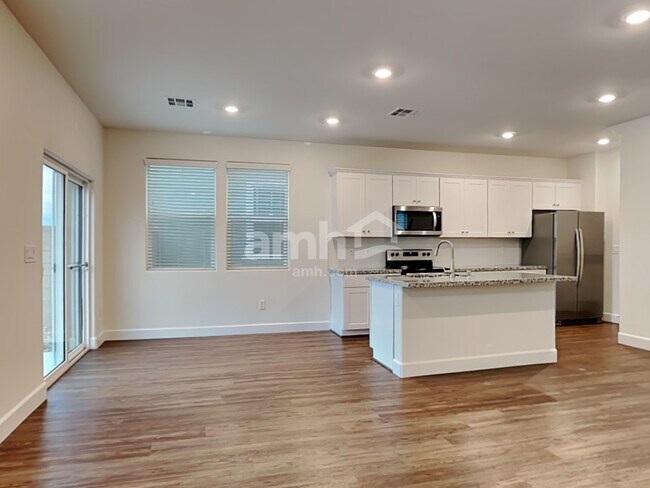 Building Photo - 8110 Inhibition Ct