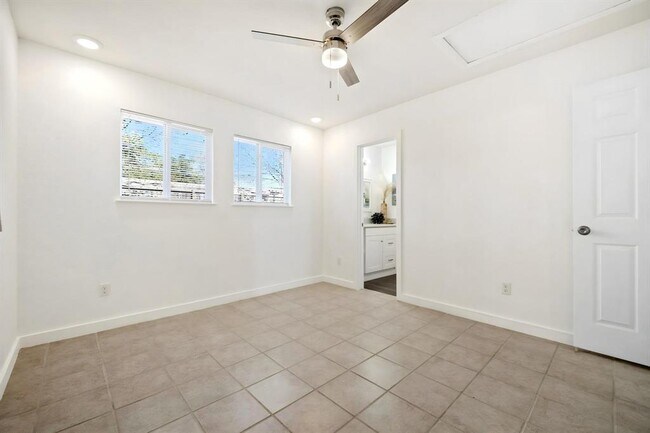 Building Photo - 2614 Howellwood Wy