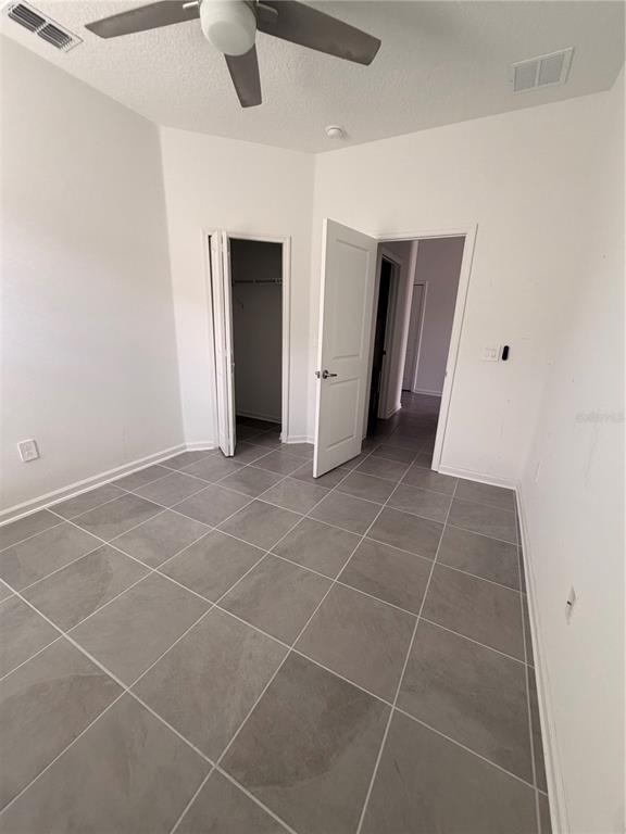 Building Photo - 832 Daring Dr