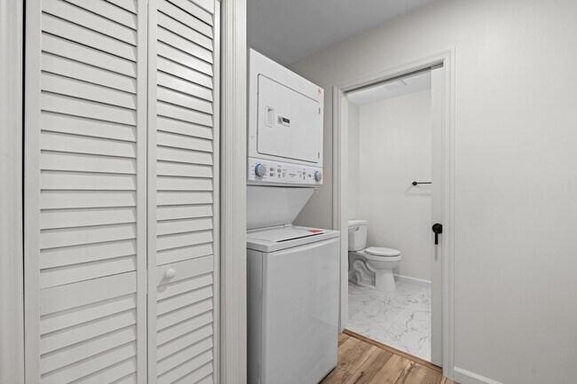 Building Photo - 1801 Georgia Ct