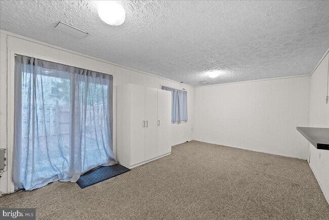 Building Photo - 9871 Sweet Mint Dr