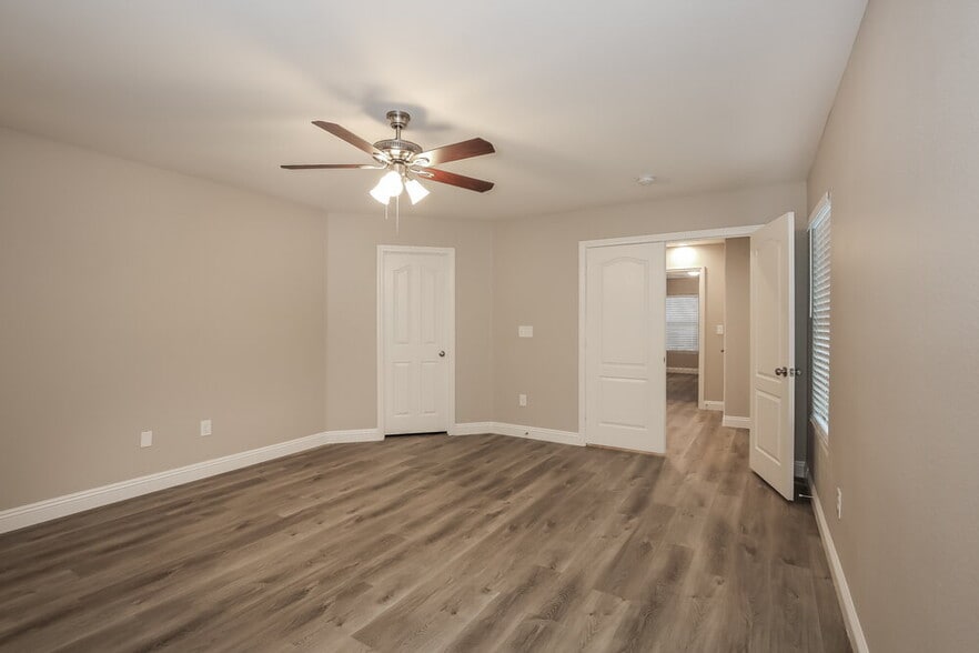 Building Photo - 124 Icy River Ave