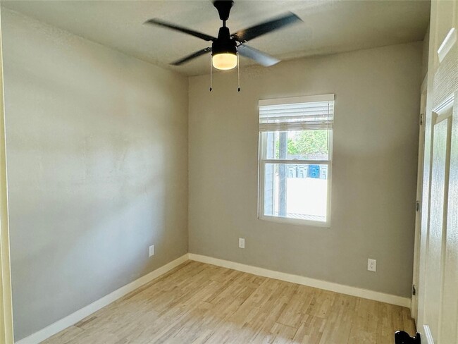 Building Photo - 4609 Virginia Ave