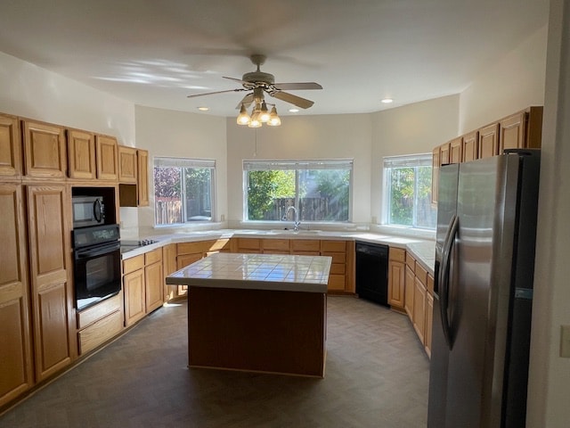 Building Photo - 5895 Blue Horizon Dr