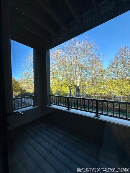 Building Photo - 199 Gardner St