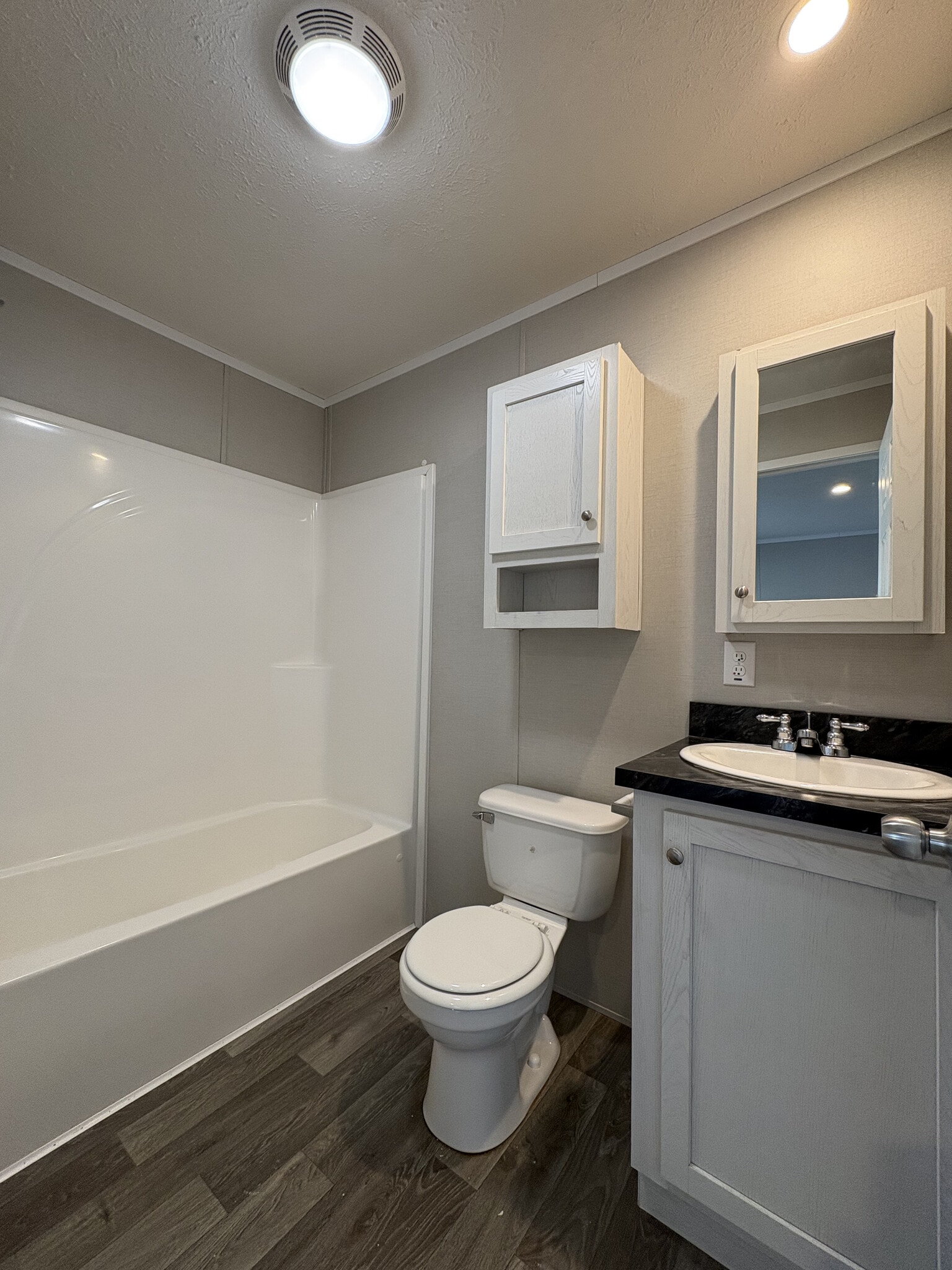 Building Photo - 342 Basket Branch