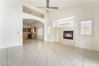 Building Photo - 275 Full Wine St