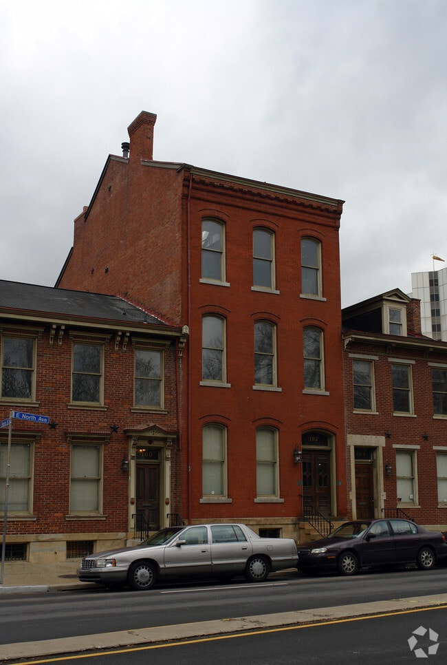 Primary Photo - 102 E North Ave