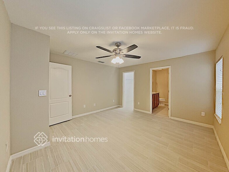 Building Photo - 10732 Southern Forest Dr