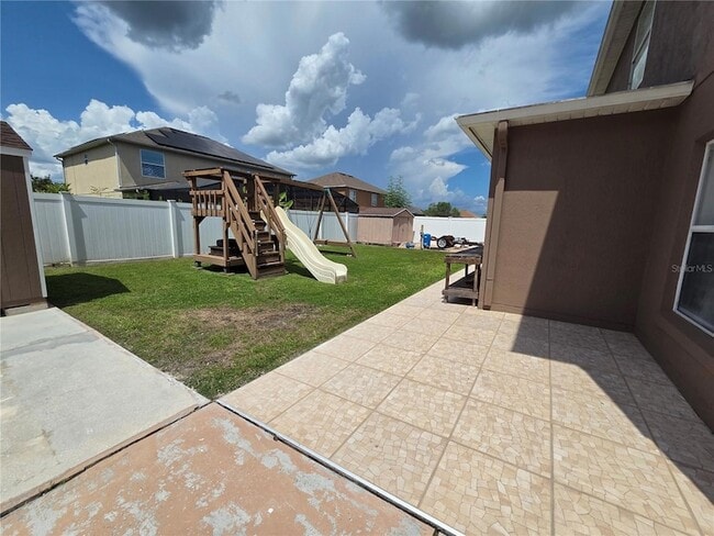 Building Photo - 330 Aldershot Ct