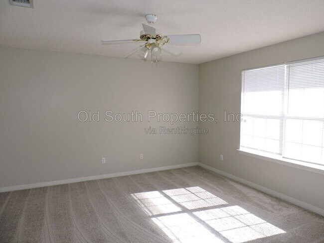 Building Photo - 555 Batten Blvd