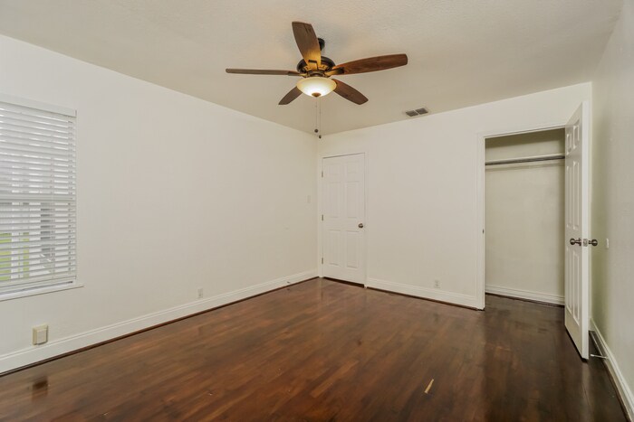 Building Photo - 294 El Monte Blvd