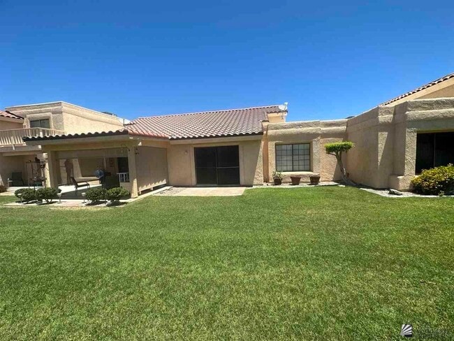 Building Photo - 12495 E Del Rey Dr