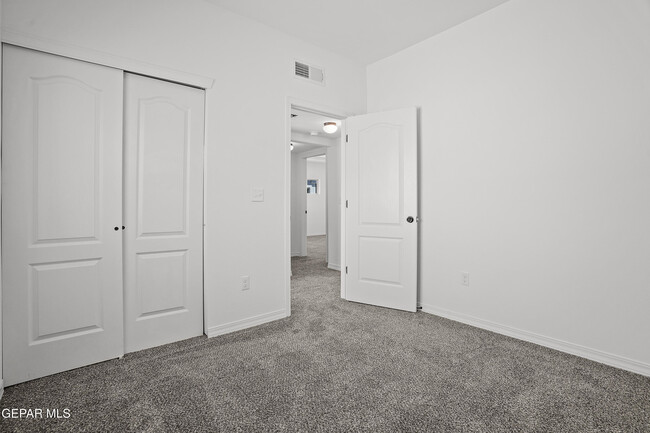 Building Photo - 14329 Bill Lazor Pkwy