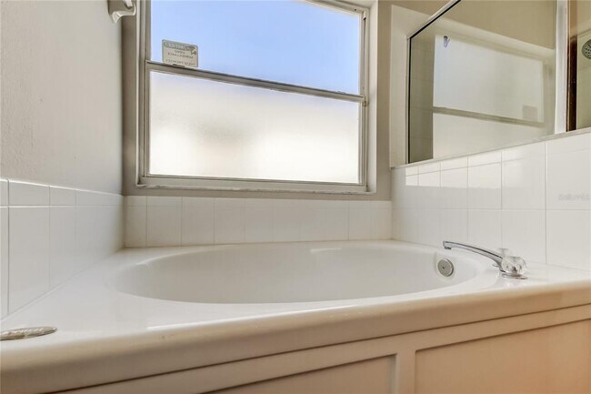 Building Photo - 13431 White Elk Loop