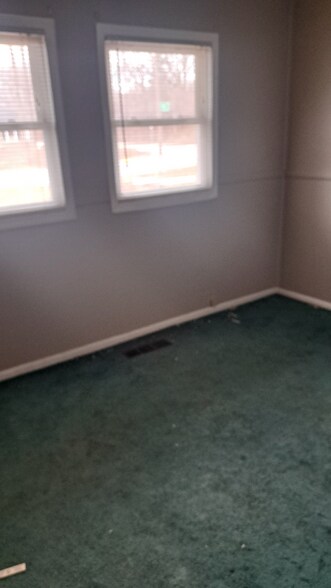 Building Photo - 1104 Riverton Dr