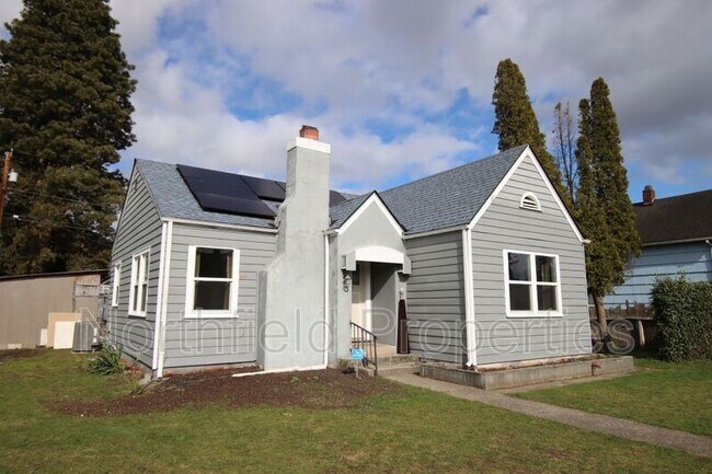 Building Photo - 1905 Fourth St