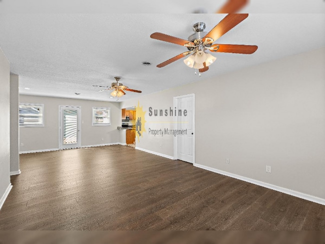 Building Photo - !!!WOW!!! Single Family home in VA Beach