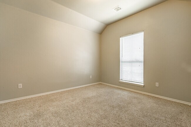 Building Photo - 2524 NW 165th Terrace