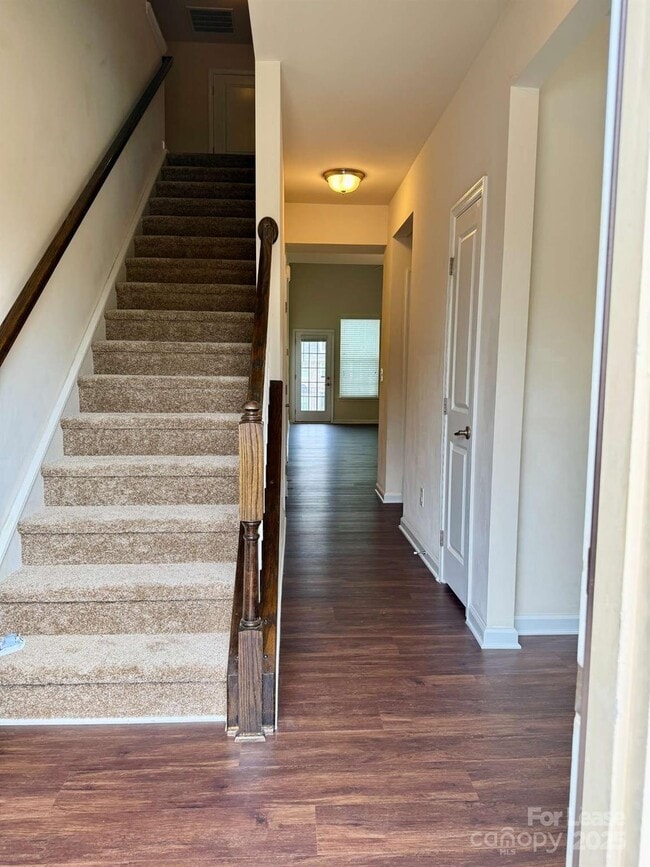 Building Photo - 9516 Birkwood Ct