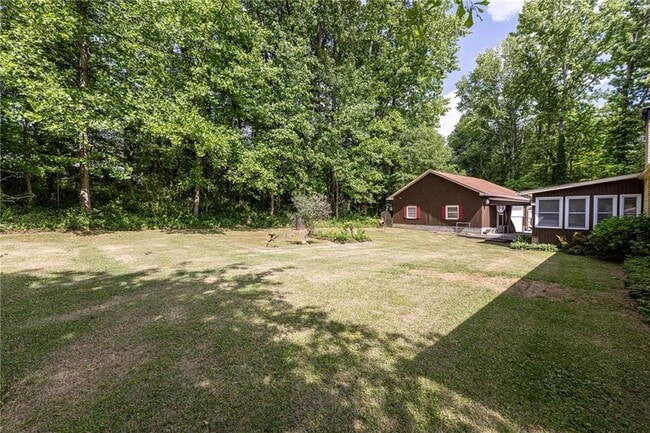 Building Photo - 472 Edwards Ct NW