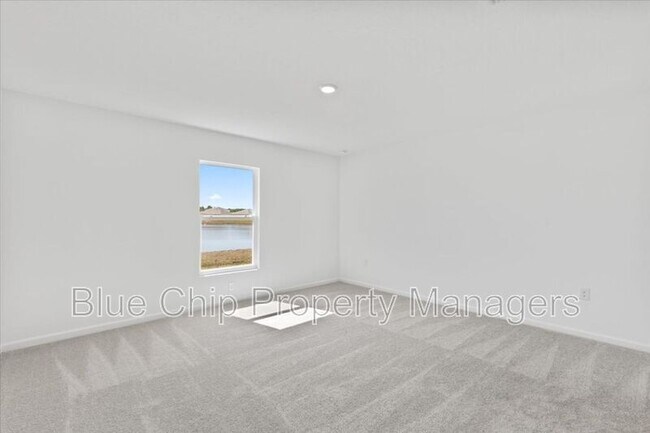 Building Photo - 5131 Magnolia Palm Dr