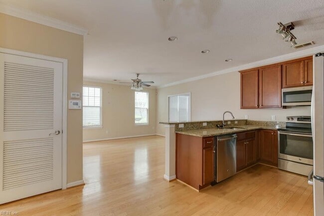Building Photo - 4138 Seafarer Ave