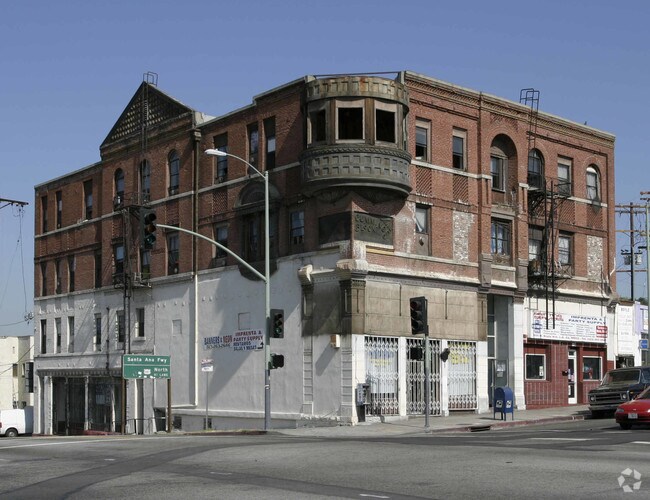 Building Photo - Boyle Hotel Apartments