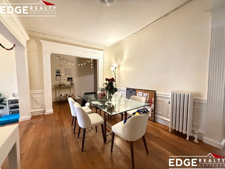 Building Photo - 338 Saint Paul St