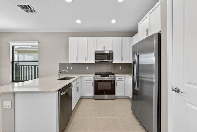 Building Photo - 12522 SW Emerald Estuary Ter