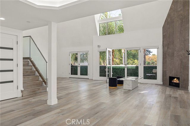 Building Photo - 4235 Mary Ellen Ave