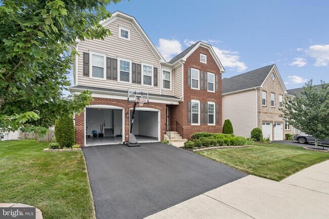 Building Photo - 41741 Stonecutter St