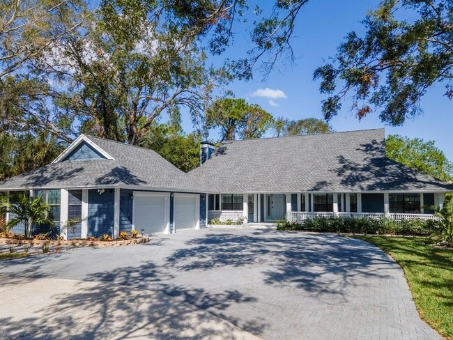 Building Photo - 4202 Deepwater Ln