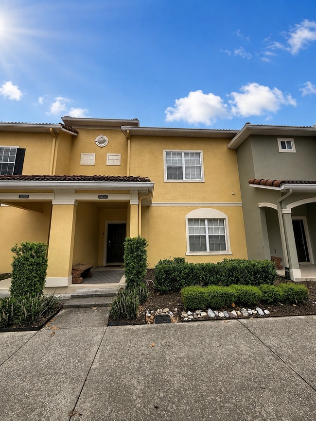 Building Photo - FURNISHED 4 bedroom townhome in Paradise Palms!