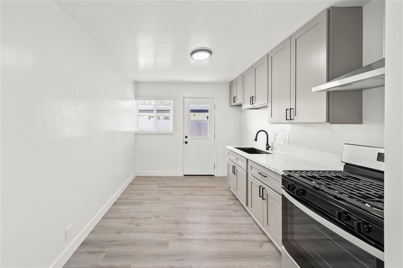 Building Photo - 870 S Philadelphia St