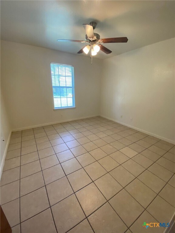Building Photo - 1713 Windward Dr