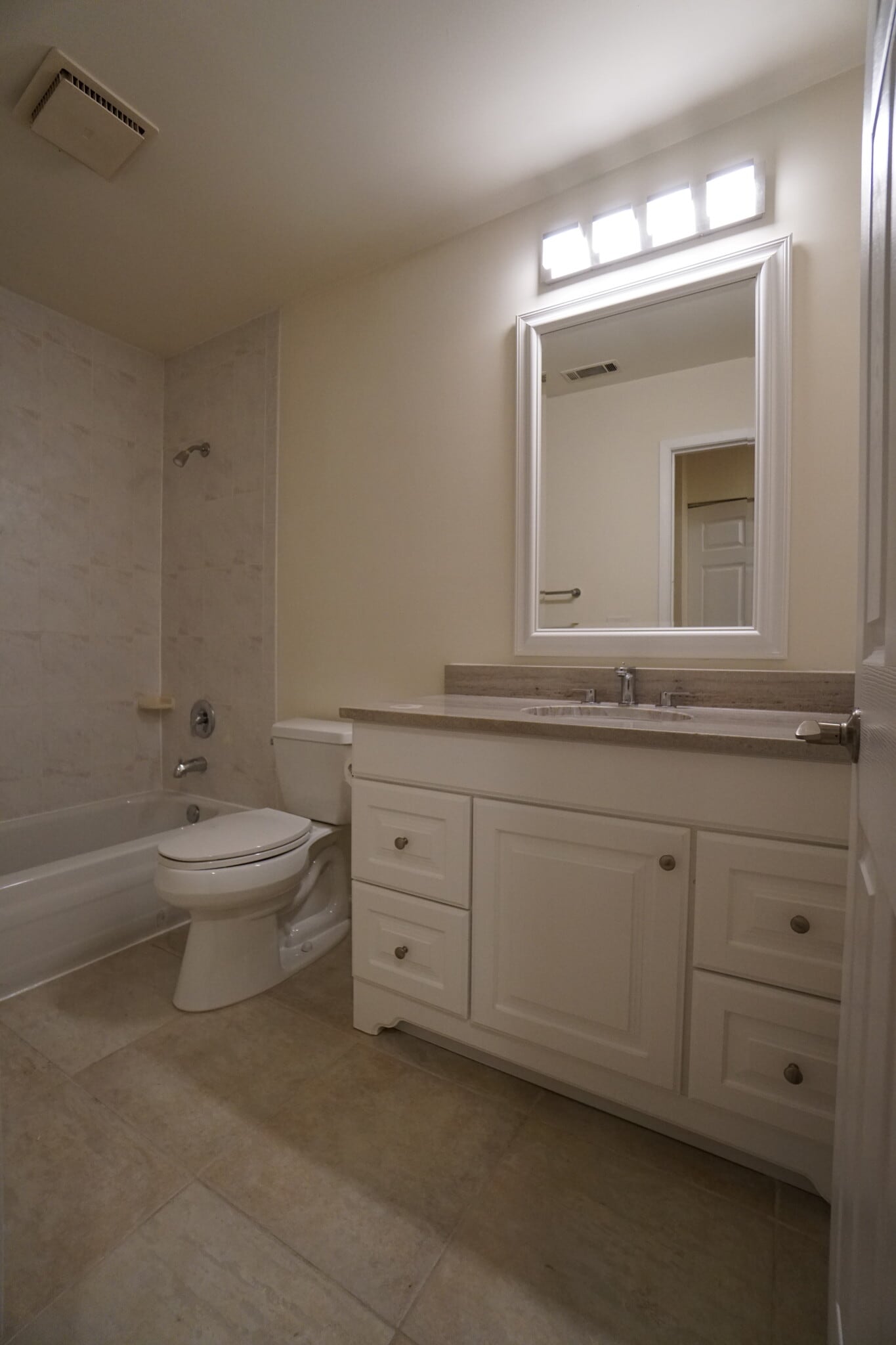 Hallway Bathroom - 6225 Trinity Dr