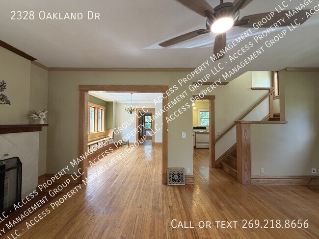Building Photo - 2328 Oakland Dr