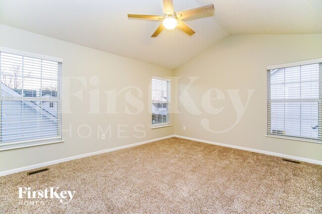 Building Photo - 4015 Peregrine Pass Dr