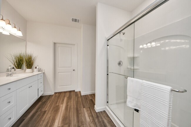 Building Photo - 1802 Corsica Crk Ln