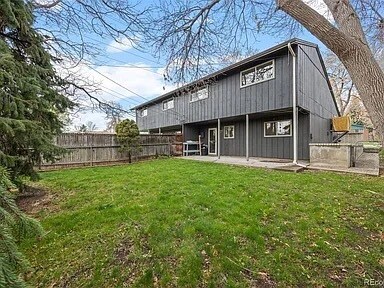 Building Photo - 1000 Zang St