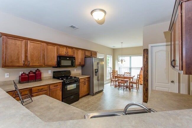 Building Photo - 1099 Arbor Grove Way