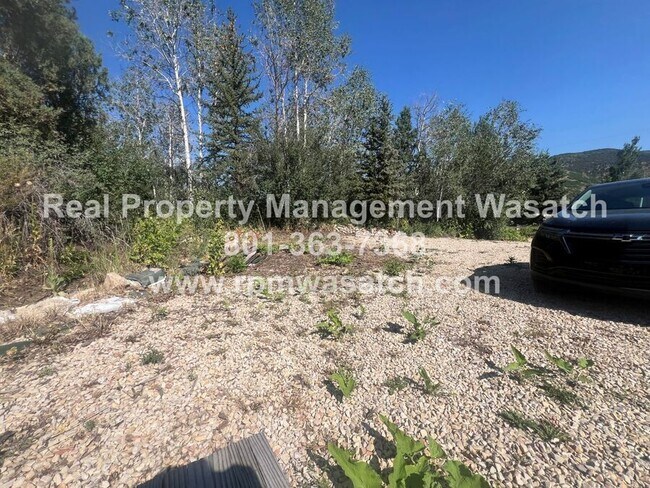 Building Photo - 1388 Country Ln
