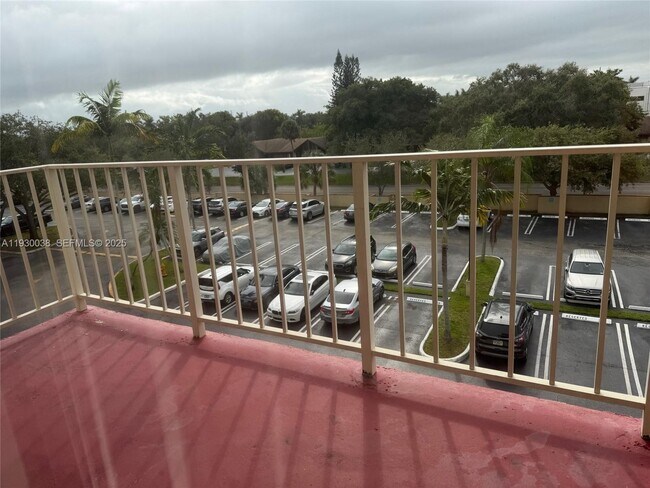 Building Photo - 13120 SW 92nd Ave