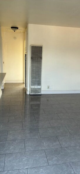 Building Photo - 1131 88th Ave