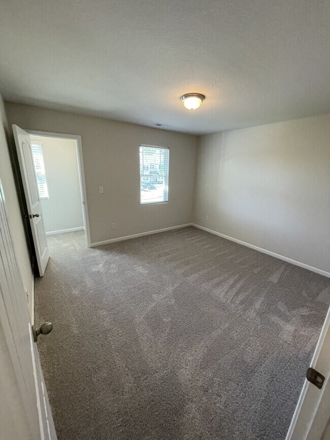 Building Photo - 2062 Wiggins Village Dr