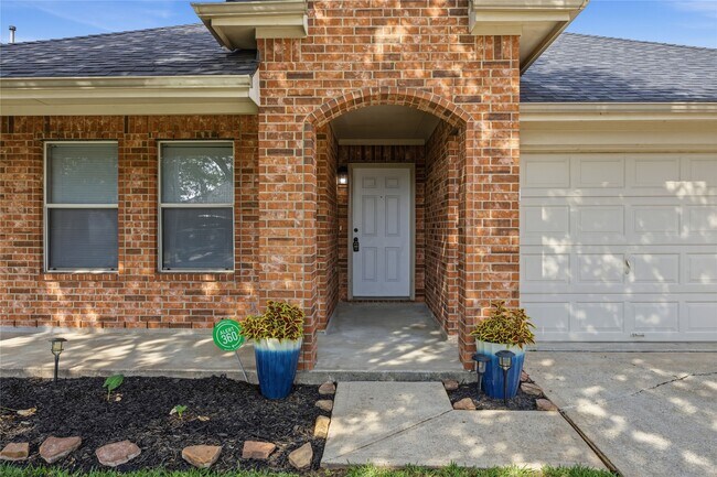 Building Photo - 2734 Trinity Glen Ln