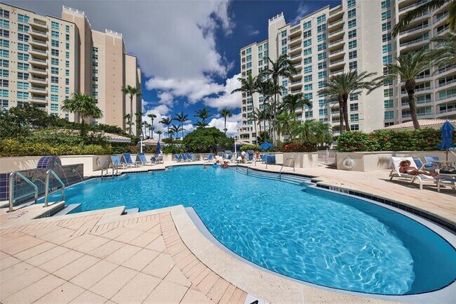 Building Photo - 3700 S Ocean Blvd