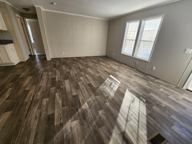 Building Photo - 3726 Birch St